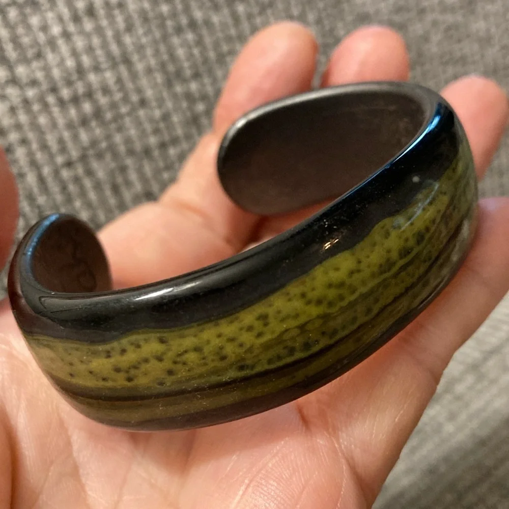 glass bangle bracelet black yellow abstract design